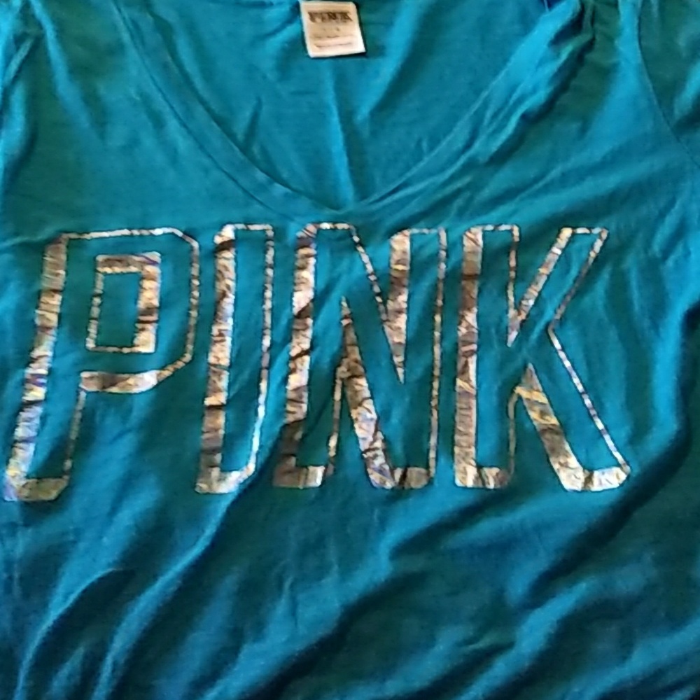 Vs pink shirt